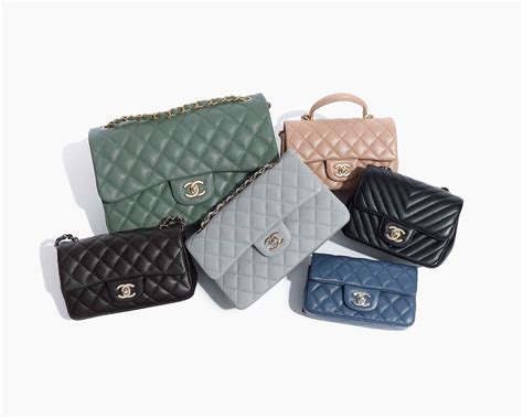 chanel 23 cm|The Ultimate Chanel Flap Guide .